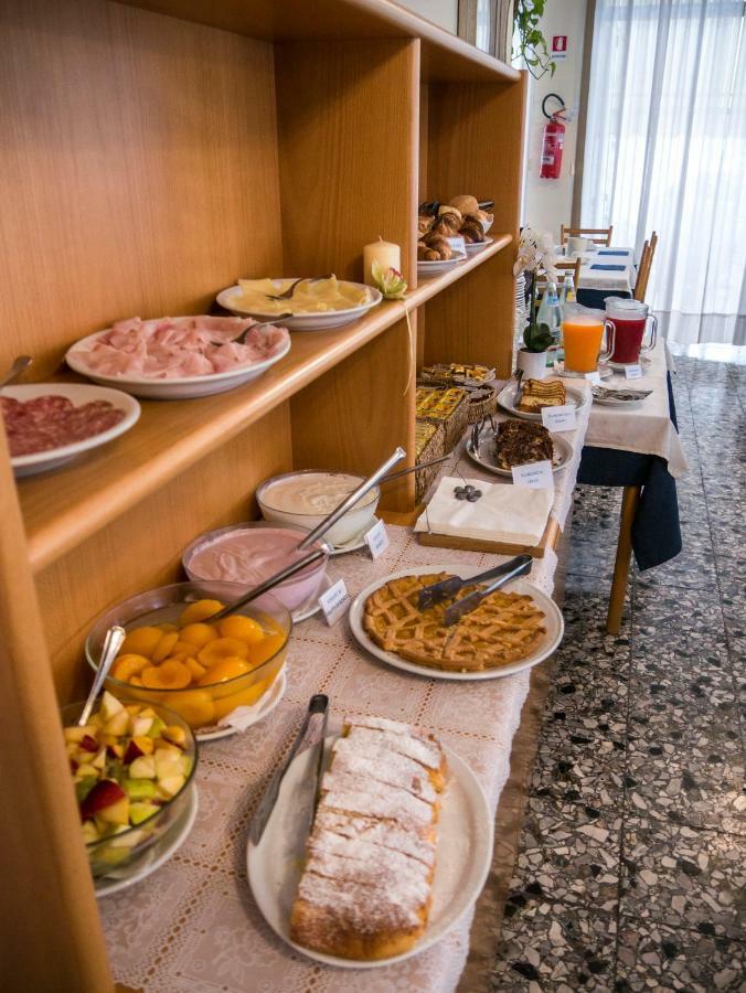Casa Mia Hotel 2*